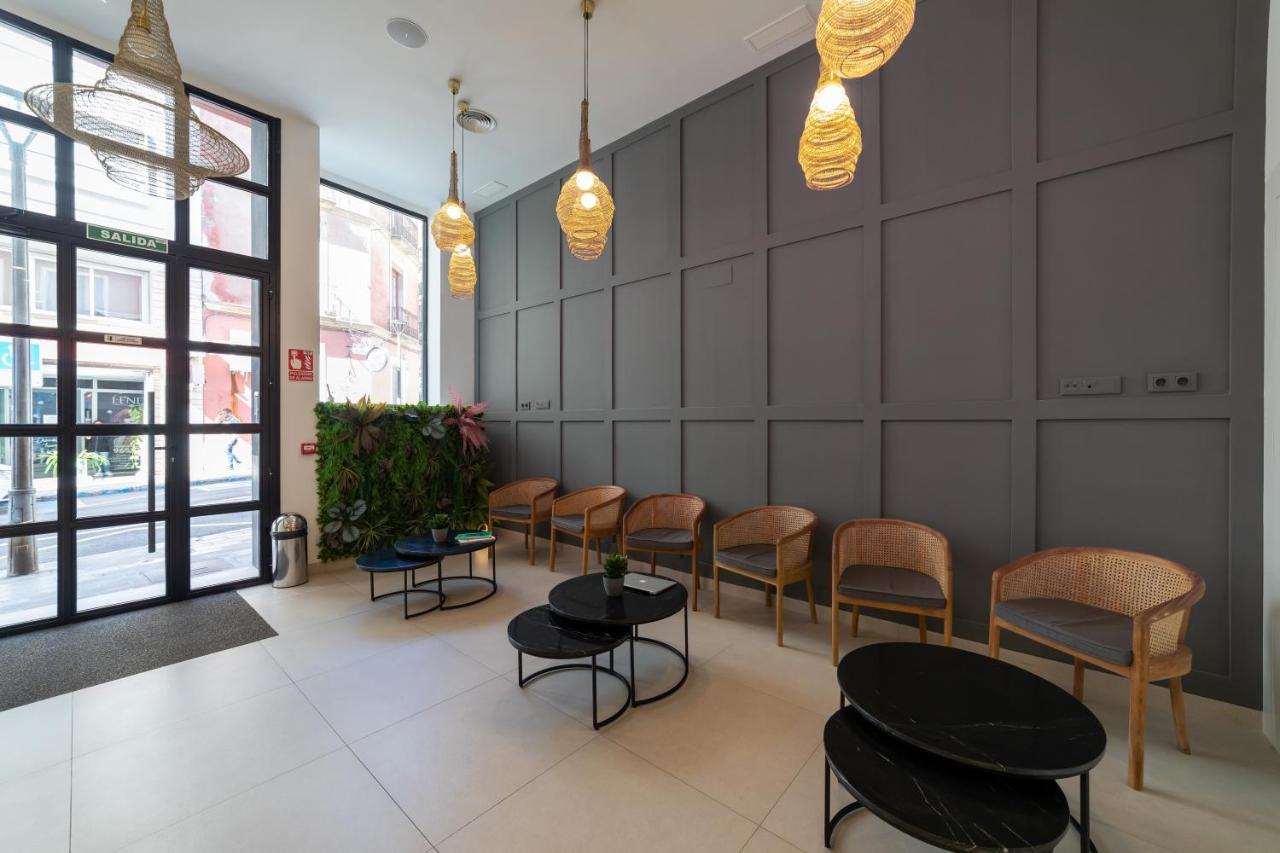 Alidreams Lola Center Apartamentos لقنت المظهر الخارجي الصورة