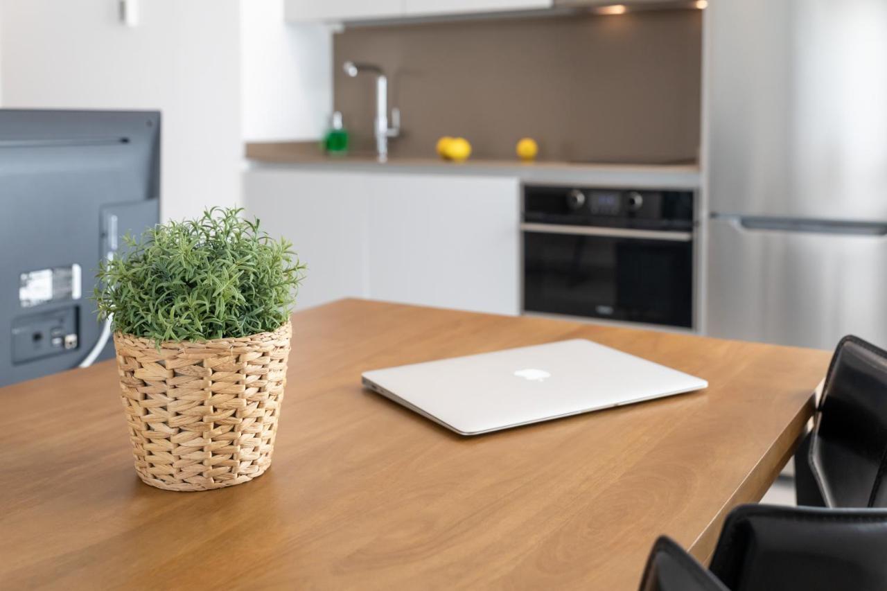 Alidreams Lola Center Apartamentos لقنت المظهر الخارجي الصورة